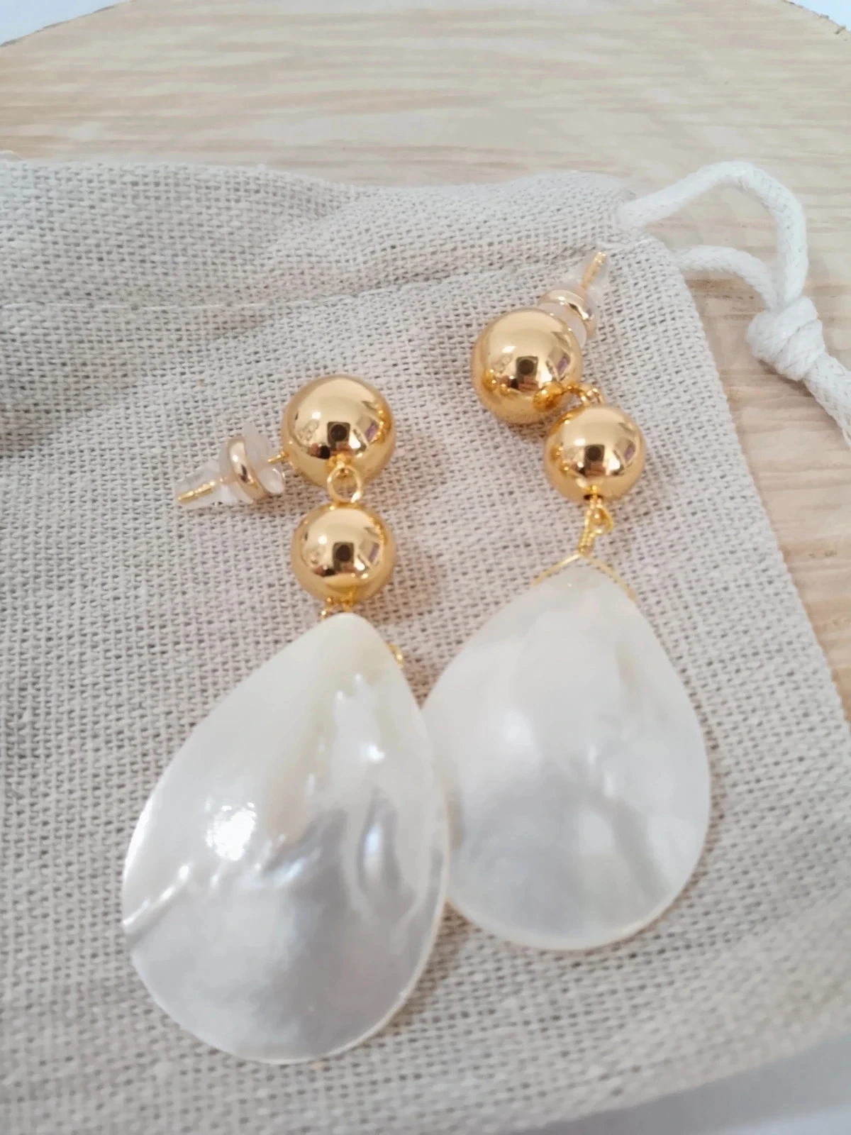 Boucles d'oreilles bohèmes nacre naturelle et acier inoxydable – photo 2